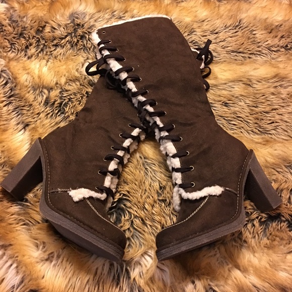Soda Shoes - Soda brand Knee high shearling brown boot NWOB 7.5